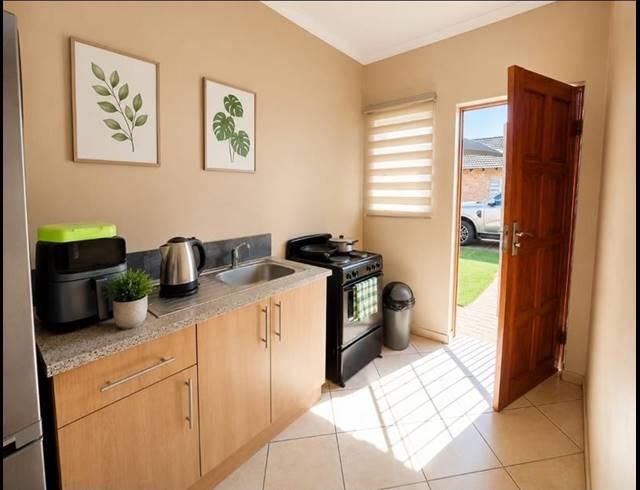 2 BEDROOM TOWNHOUSE FOR SALE IN RIVERSDALE